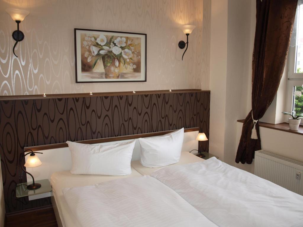 Hotel Am Schuetzenberg Gotha Room photo