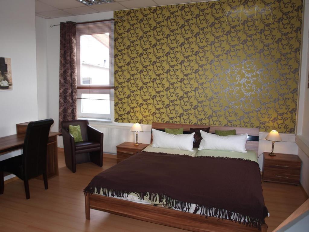 Hotel Am Schuetzenberg Gotha Room photo